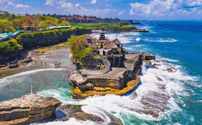 Batu Bolong Beach - Canggu surf culture wellness